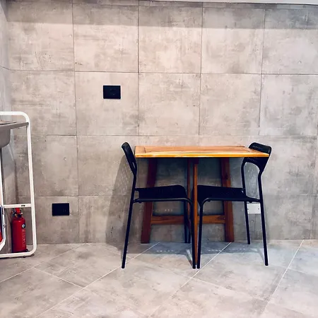 Hd Oasi Urbana Con Parcheggio Privato Gratuito, Fronte Stazione