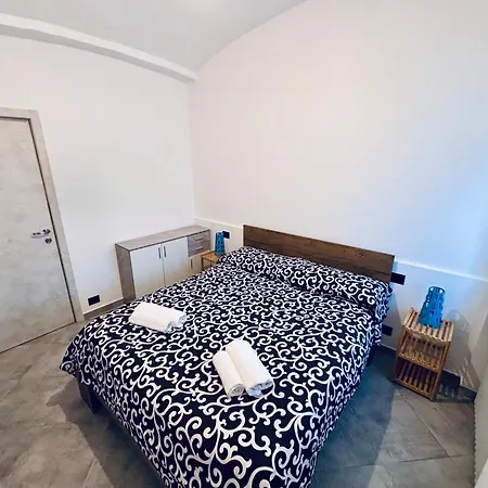Apartment Hd Oasi Urbana Con Parcheggio Privato Gratuito, Fronte Stazione *